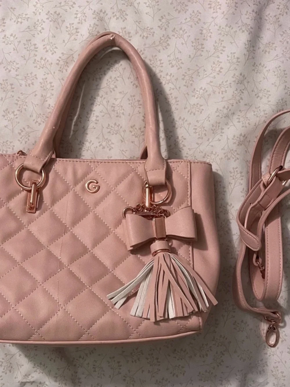 GUESS Quilted Hand Bag in Blush Pink
